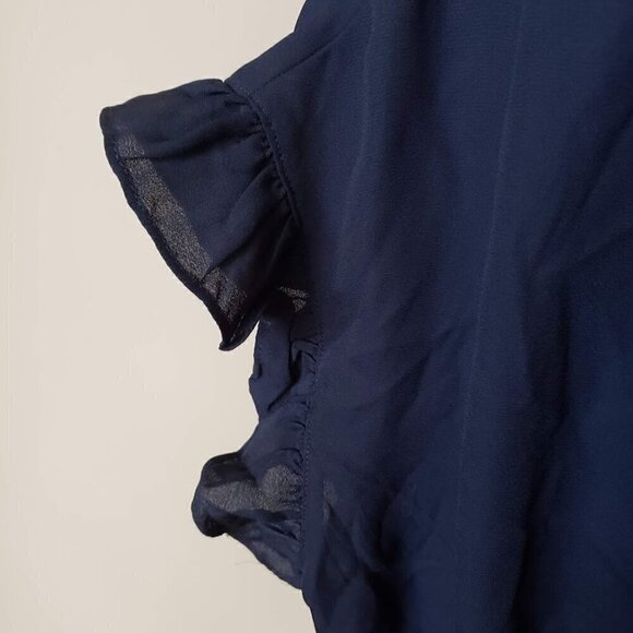 NWT Max Studio Navy Blue Blouse With Waist Tie Ruffled Cap Sleeves Size Large - Picture 5 of 9